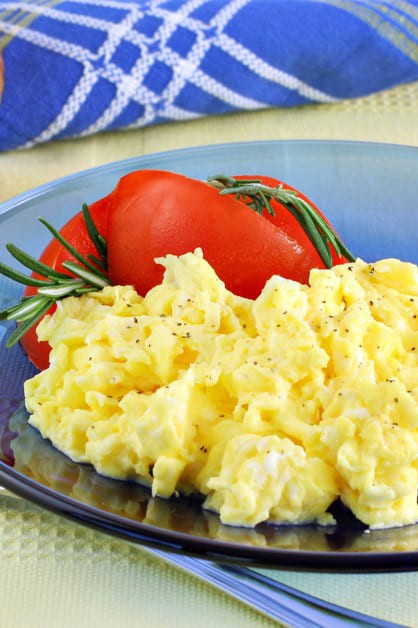 Can You Substitute Sour Cream For Milk In Scrambled Eggs Creamy Scrambled Eggs Daisy Brand Sour Cream Cottage Cheese