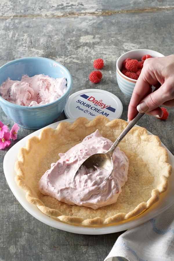 Raspberry Cream Pie Recipe with Sour Cream Daisy Brand