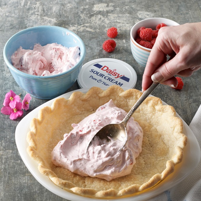 Raspberry Cream Pie Recipe with Sour Cream Daisy Brand