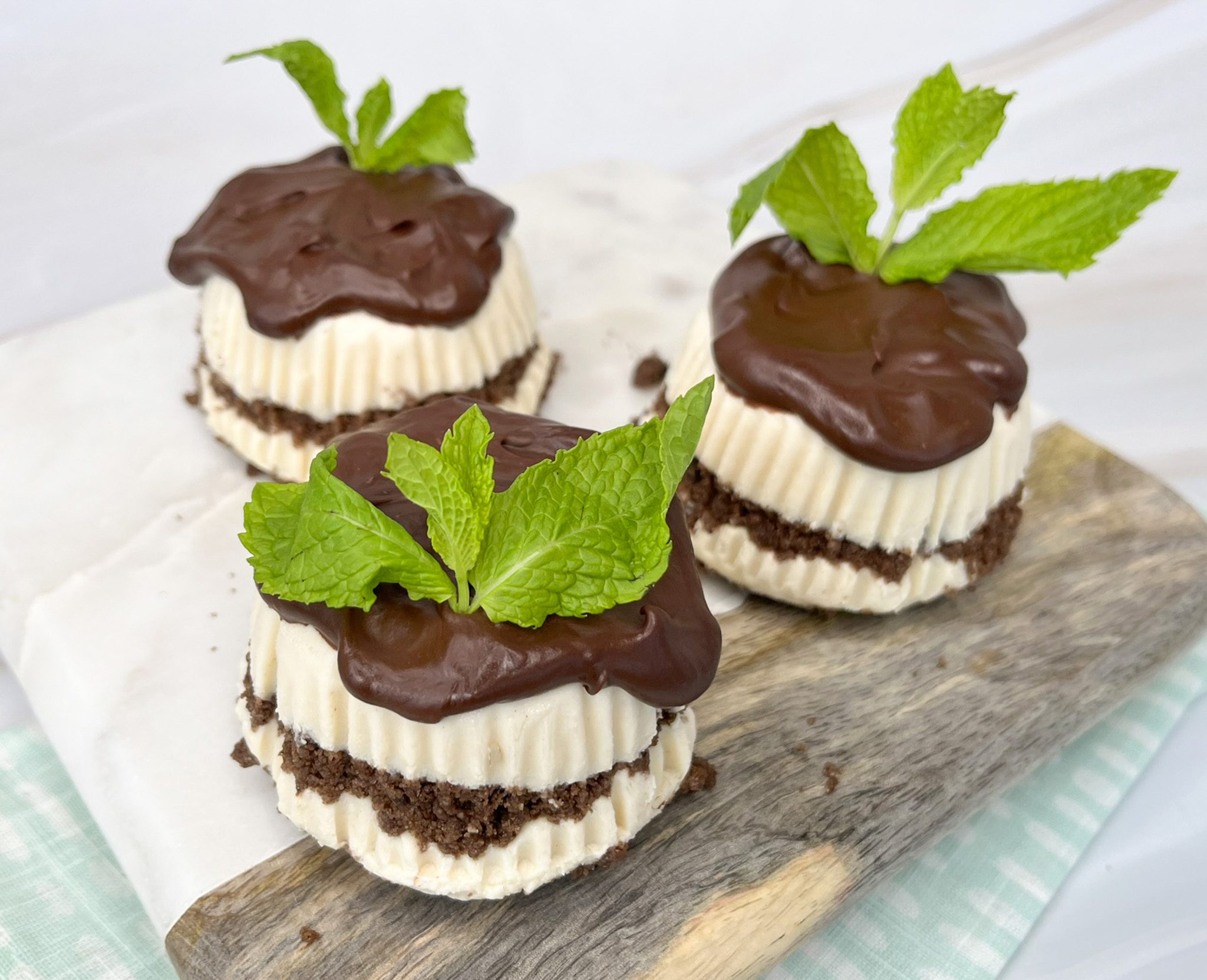 Click to open Peanut Butter and Chocolate Mini Ice Cream Pies recipe