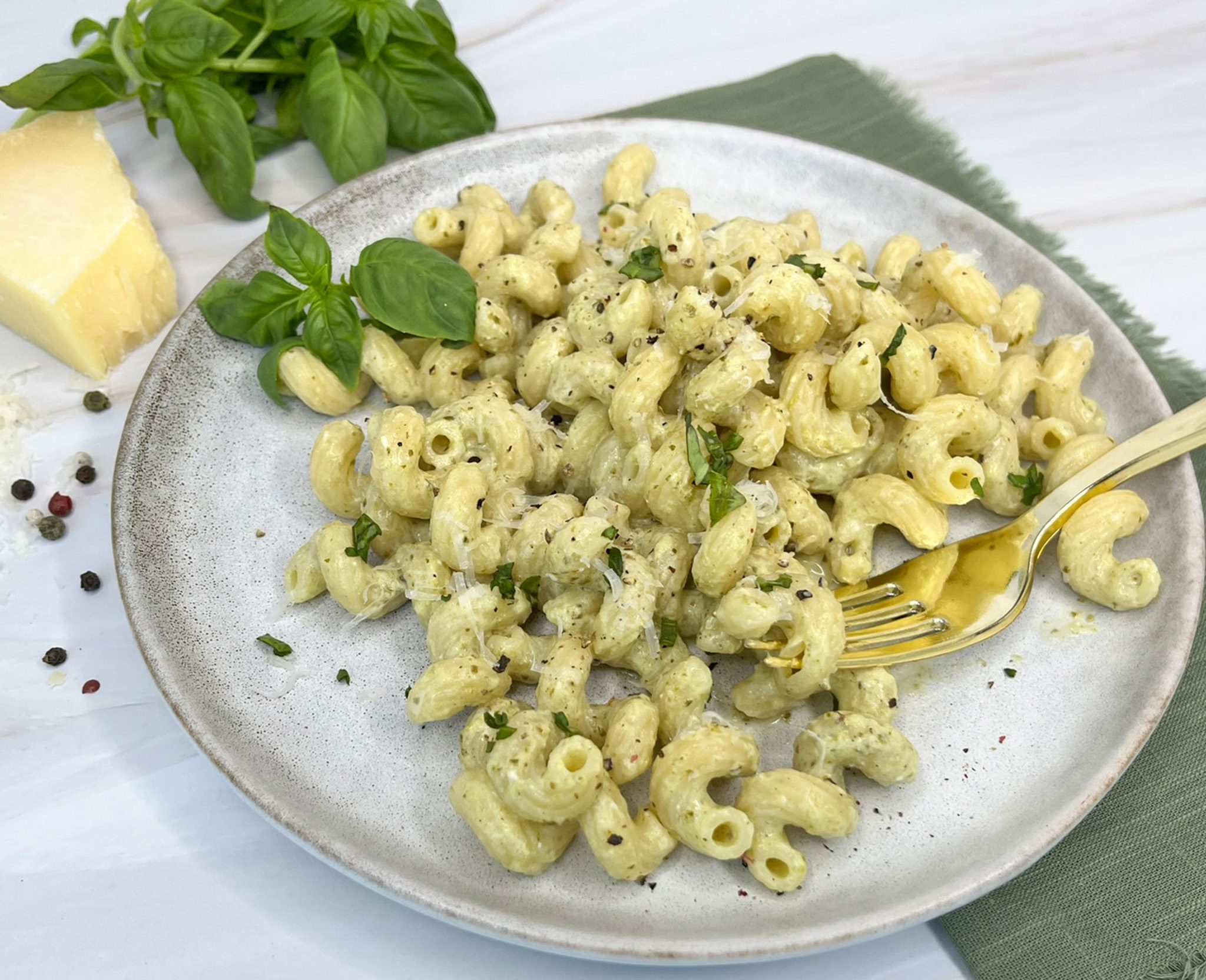 Cheesy Pesto One-Pan Pasta slider image 